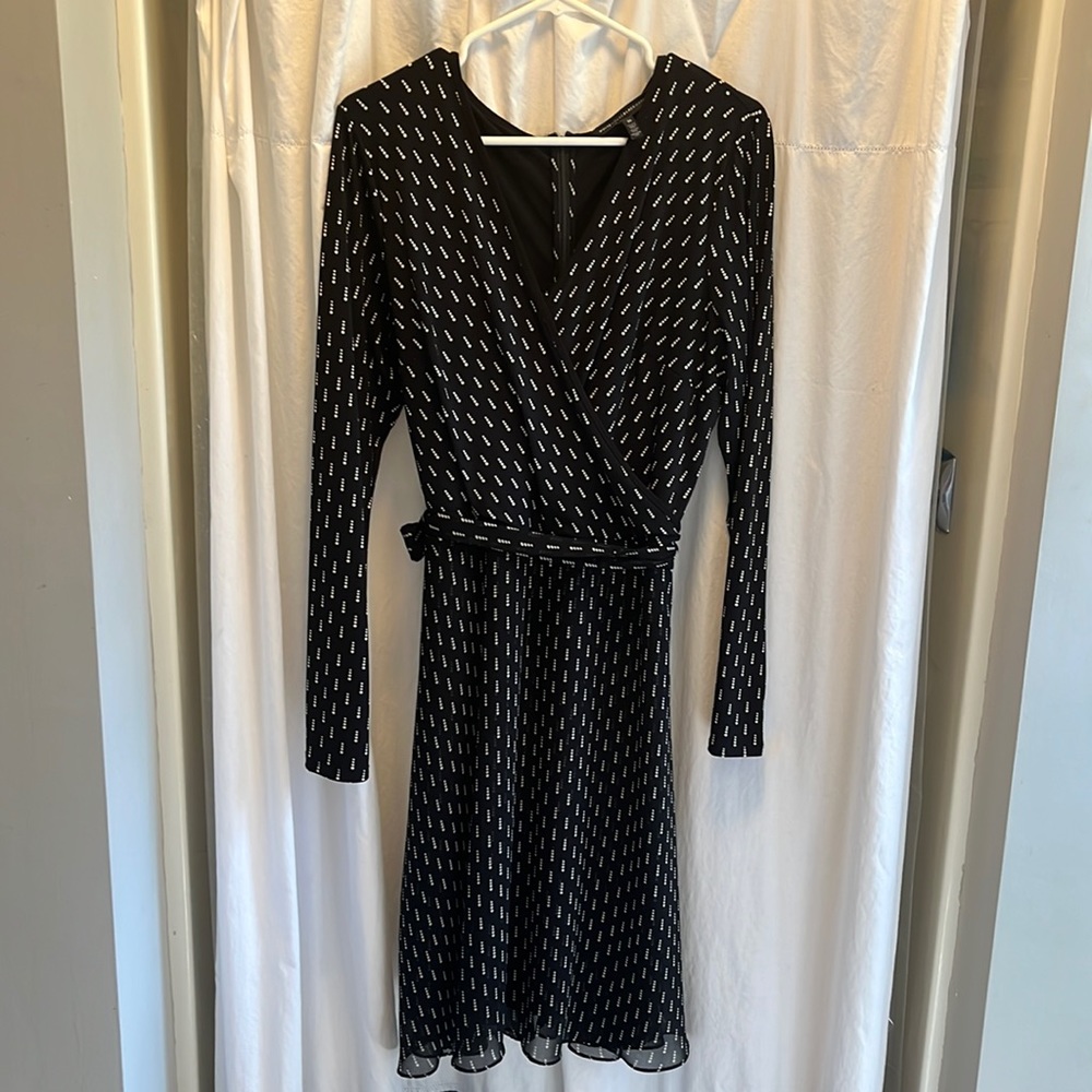 White House Black Market dress size 16